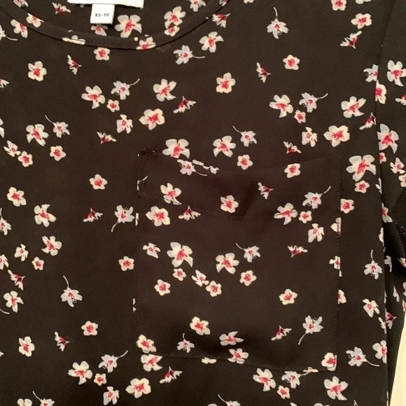 Reitmans Black Floral XS - Picture 5 of 7